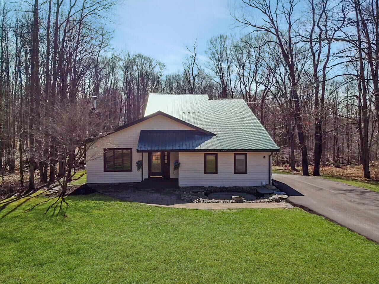 Property Photo: 598 Carribean Rd PA 15801