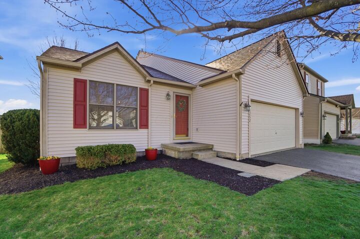 Property Photo: 2252 Yagger Bay Drive OH 43026