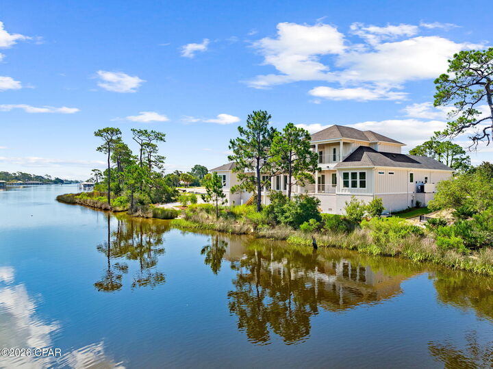 Property Photo:  7852 Grand Lagoon Way  FL 32408 