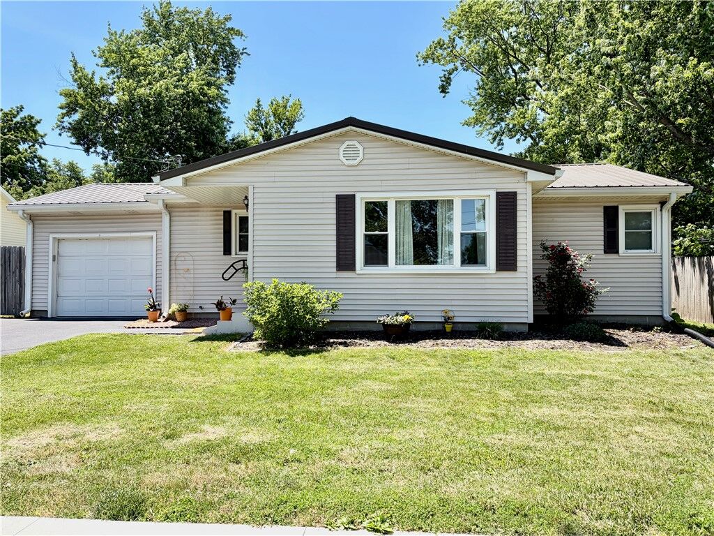 Property Photo: 719 N Graham Street IL 61951