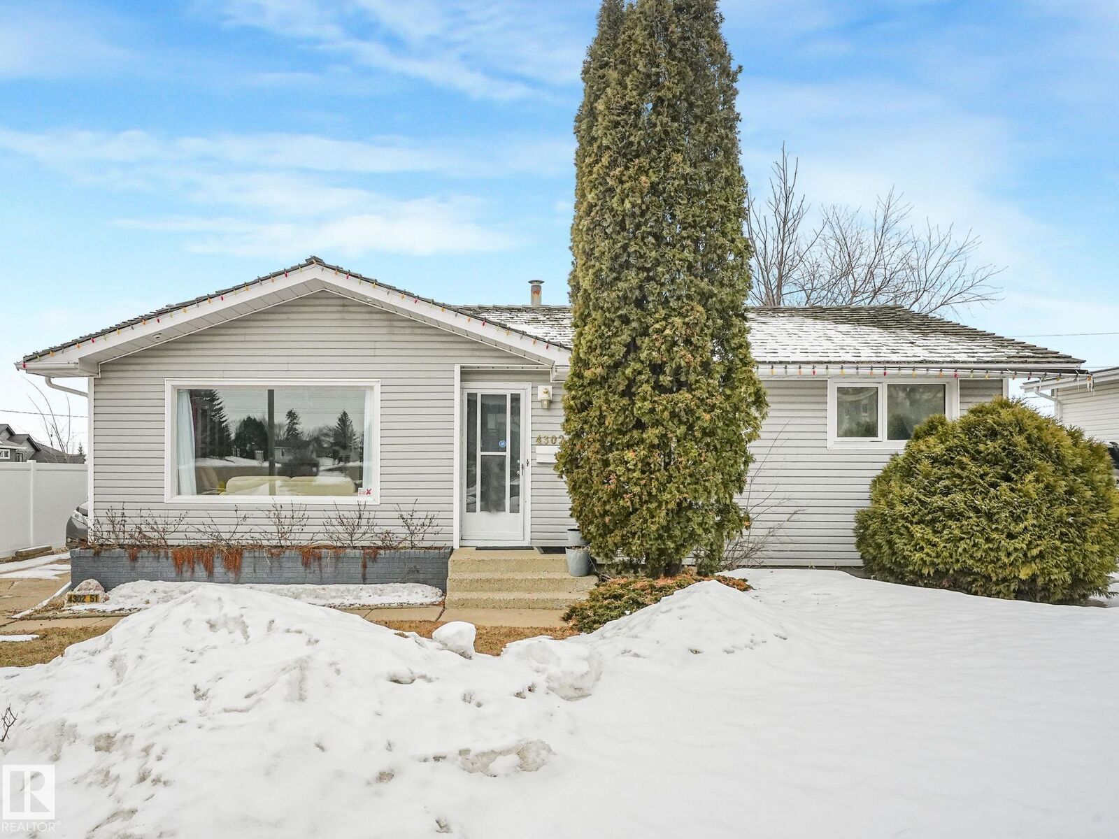 Property Photo: 4302 51 Street AB T9C 1V1