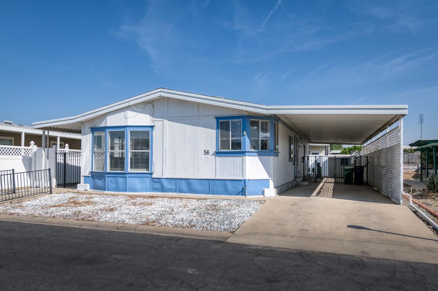Property Photo:  1701 Dinuba Avenue Spc56  CA 93662 