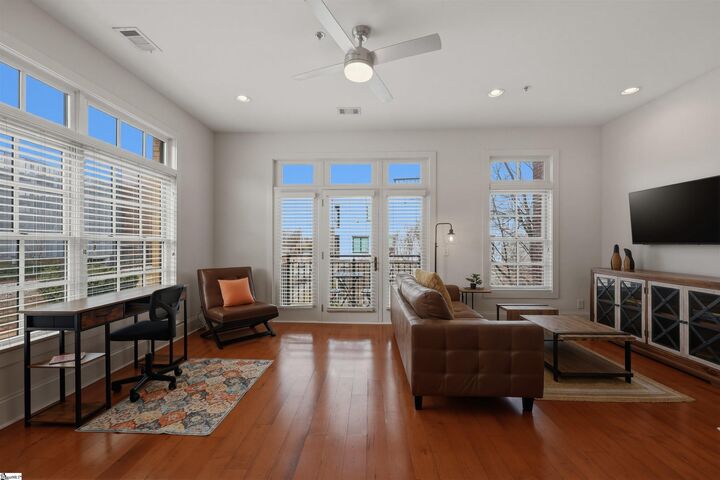 Property Photo:  301 Augusta Street Unit 203  SC 29601 