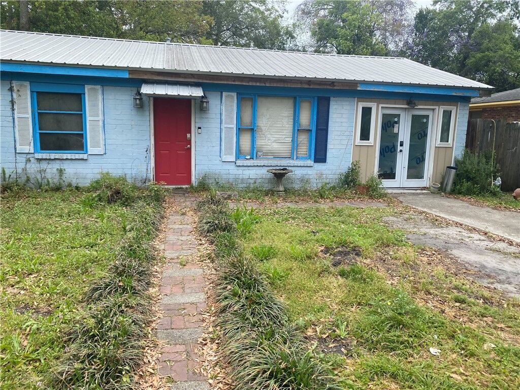 Property Photo:  313 Reynolds Street  GA 31520 