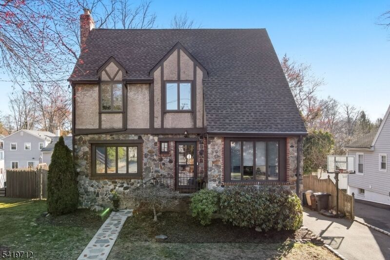 Property Photo:  20 Vincent St  NJ 07642 