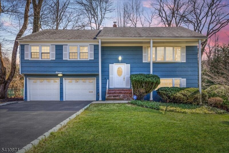 Property Photo:  11 Dorr Rd  NJ 07974 