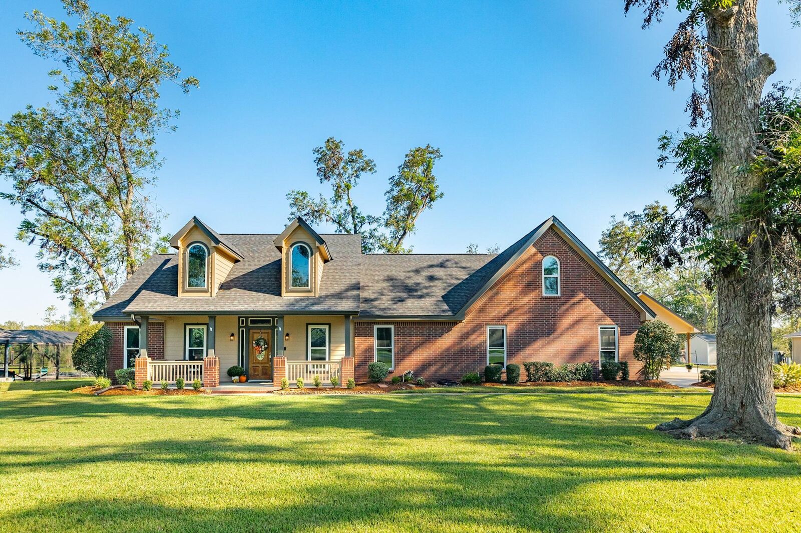 Property Photo:  350 Pecan Estates Road  TX 77515 