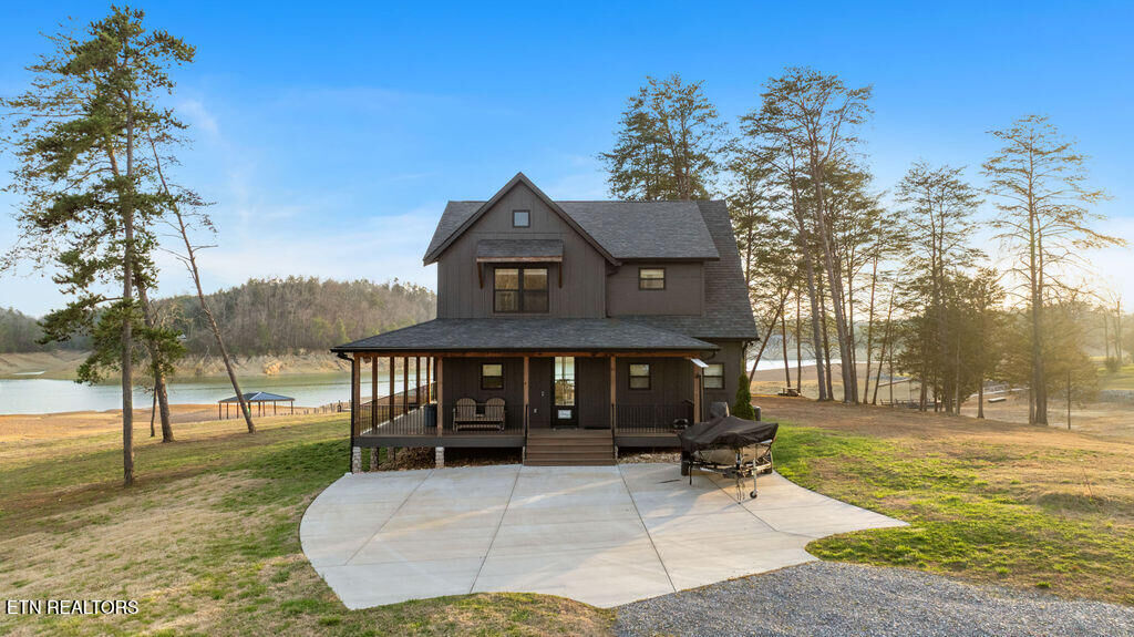 Property Photo:  2240 Kimsey Way  TN 37876 