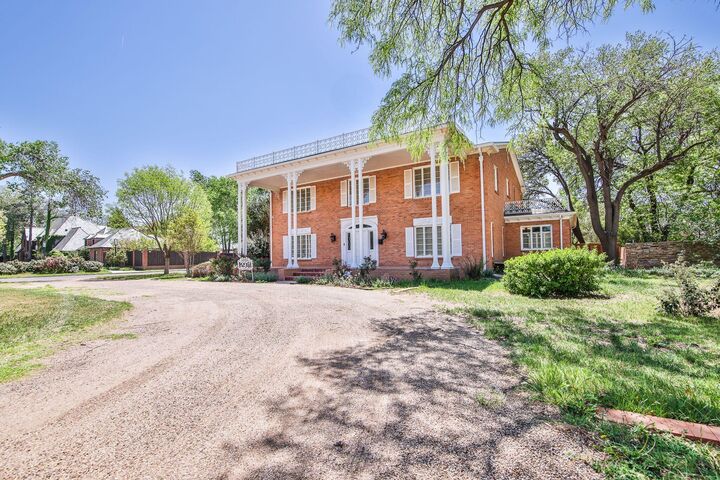 Property Photo:  2901 19th Street  TX 79410 