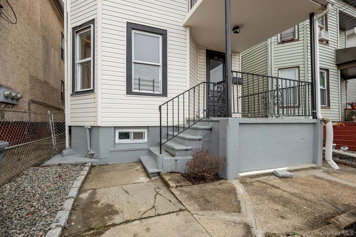 Property Photo:  13 Beach Street  NY 10550 