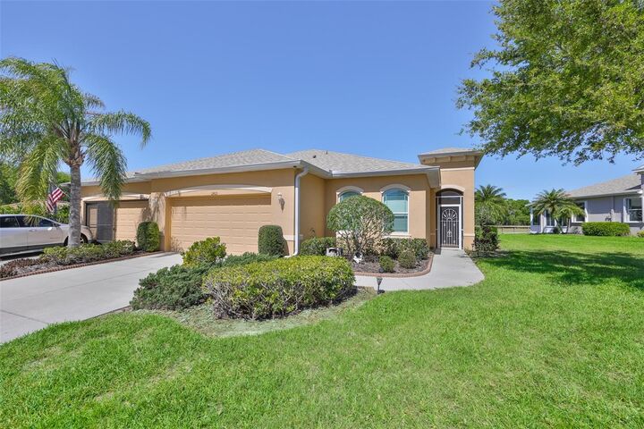 Property Photo: 2423 Richmond Greens Court FL 33573