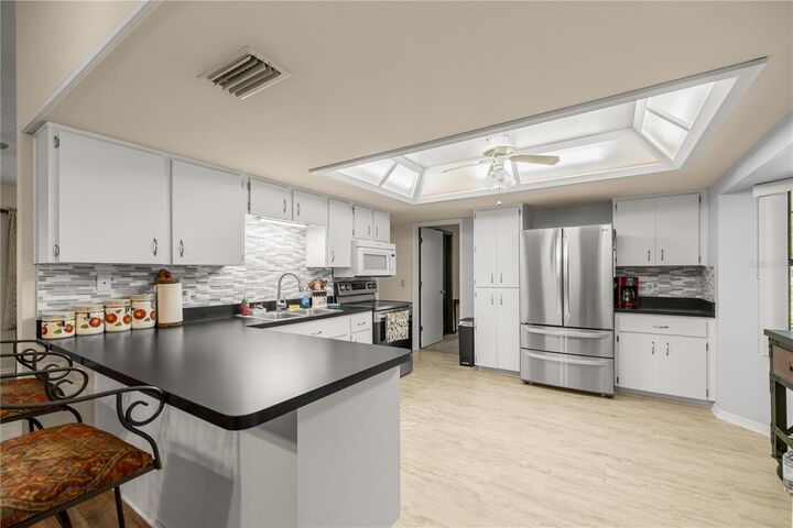 Property Photo:  761 S Jeanne Avenue  FL 34453 