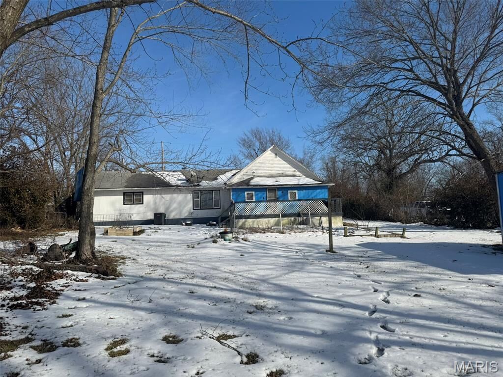 Property Photo:  300 Third St  MO 65722 