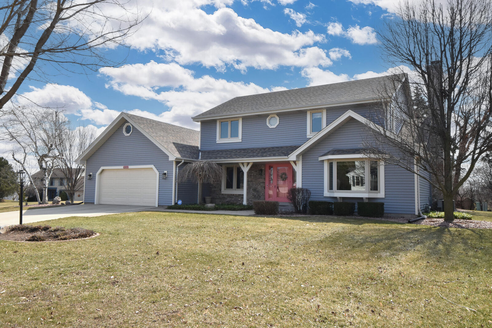 Property Photo:  4203 W Tumblecreek Ct  WI 53132 