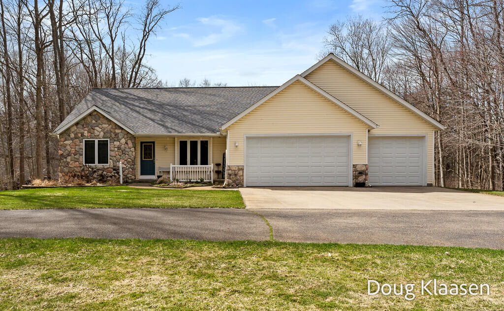 Property Photo: 4618 44th Street MI 49423