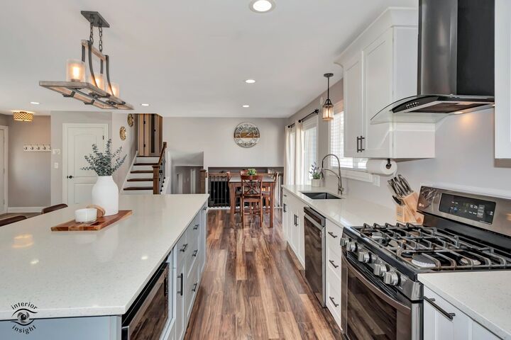 Property Photo:  13760 W Sandstone Drive  IL 60491 