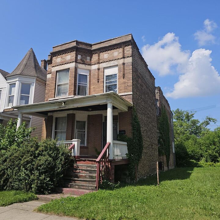 Property Photo:  12024 S Wallace Street  IL 60628 
