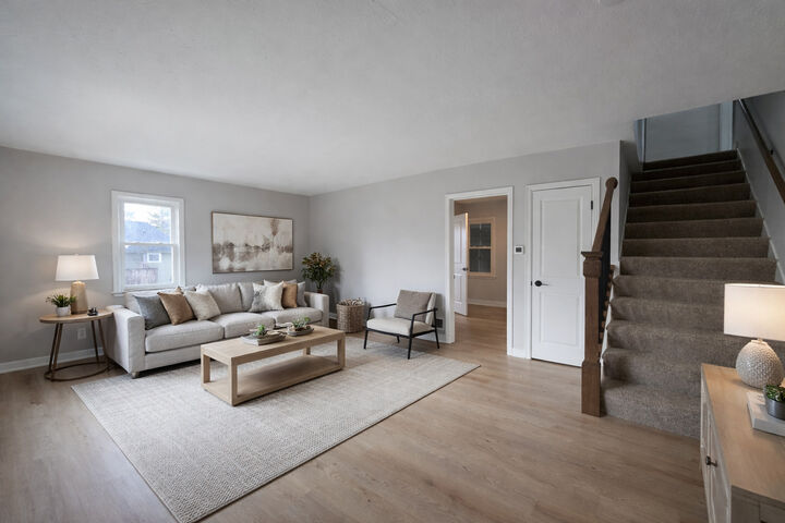 Property Photo:  214 Read Street  IL 60119 