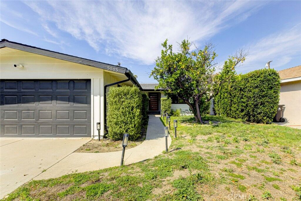 Property Photo:  5515 Hermitage Avenue  CA 91607 