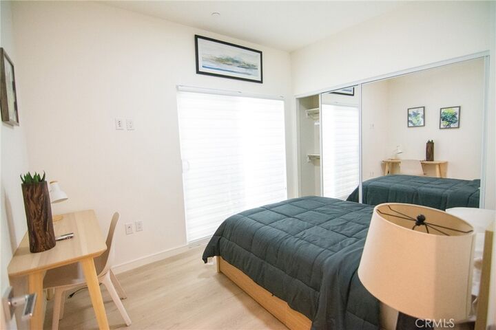 Property Photo:  1187 Crenshaw Boulevard 102  CA 90019 