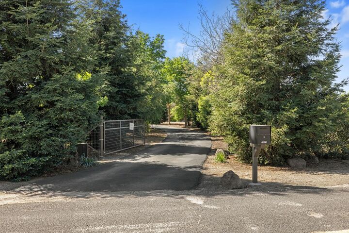 Property Photo: 1255 Root Road CA 95357