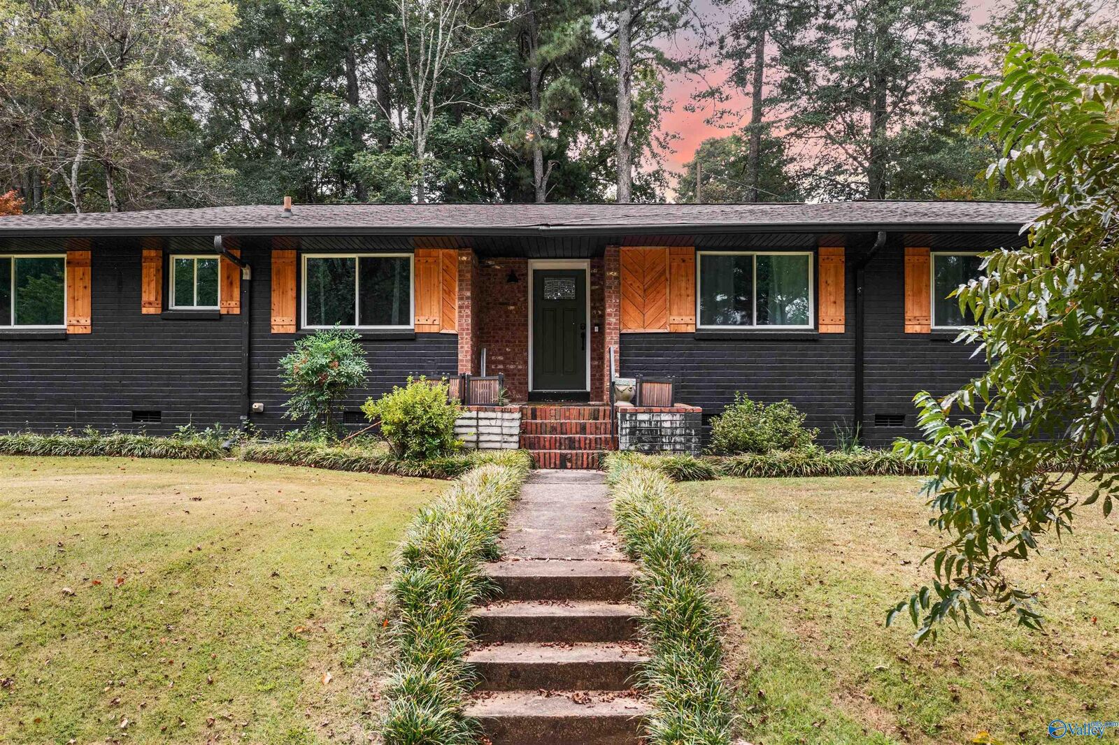 Property Photo:  403 Forest Road  AL 35901 