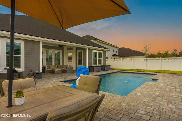 Property Photo:  95 Thornton Court  FL 32092 