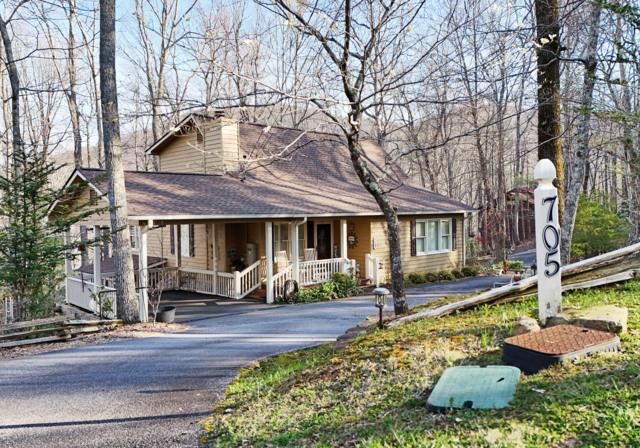 Property Photo:  705 Laurel Ridge Drive  GA 30536 