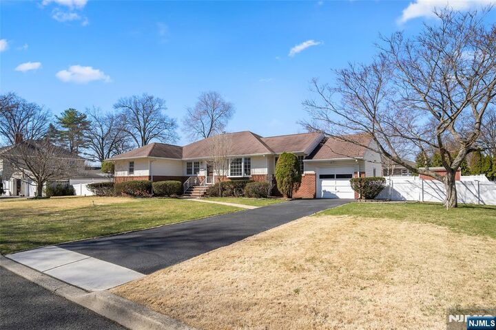 Property Photo:  776 Walnut Street  NJ 07646 