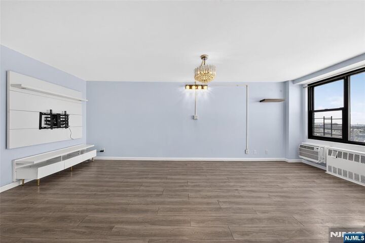 Property Photo:  10 Huron Avenue 8J  NJ 07306 