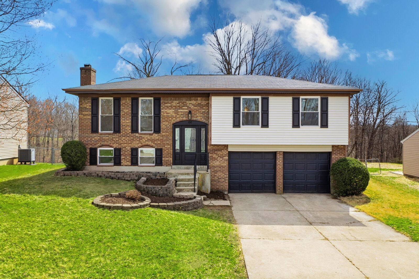 Property Photo: 44 Waterside Way KY 41017