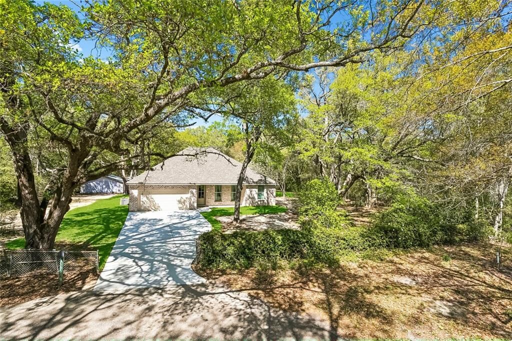 Property Photo:  37329 Alamosa Lane  LA 70452 