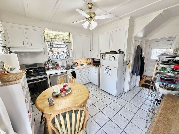 Property Photo:  46 Hough Street  NH 03820 