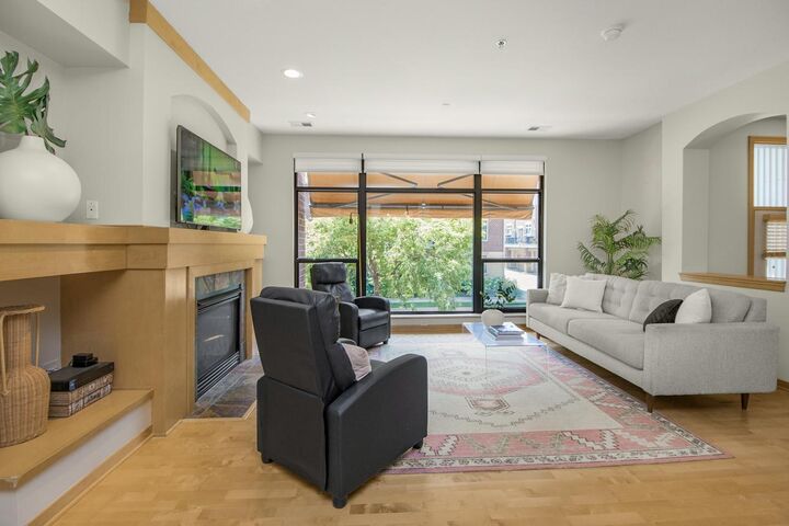 Property Photo:  190 Elm Street  MN 55102 