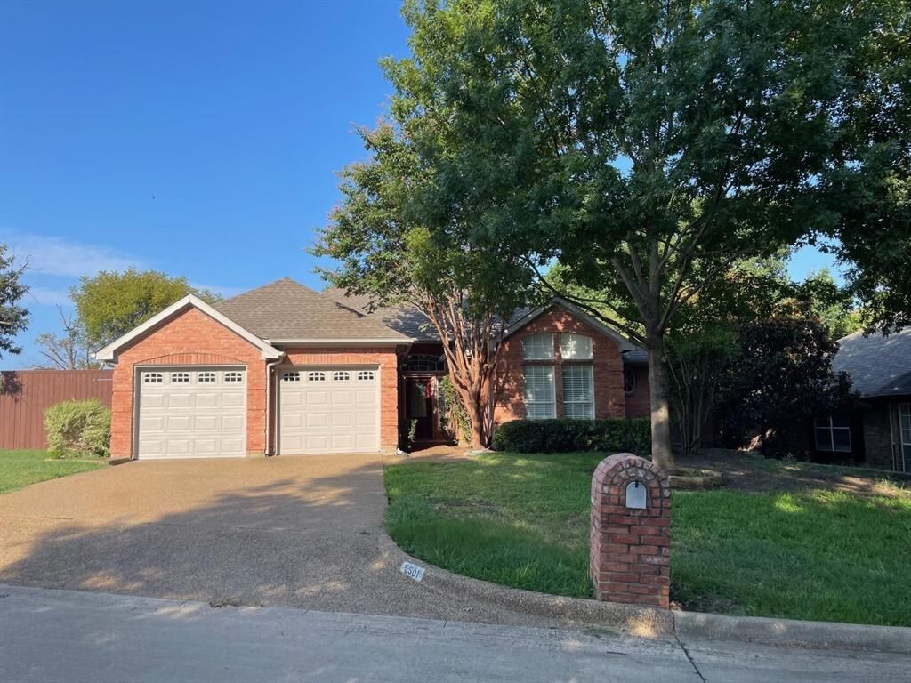 Property Photo:  5501 Canada Court  TX 75032 