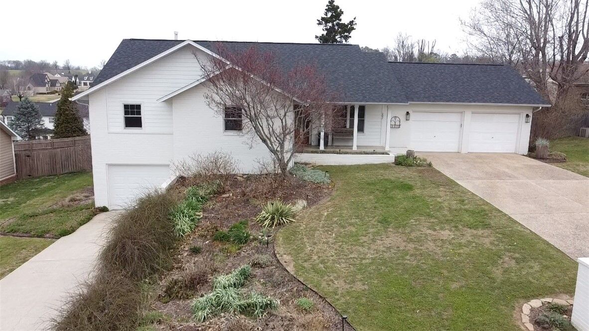 Property Photo: 203 Pebble Beach Drive AR 72601