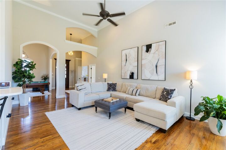 Property Photo:  5605 S Chadwick Drive  AR 72758 