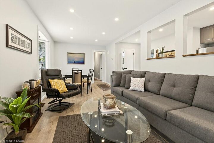 Property Photo: 259 Metcalfe Street N ON N3Y 3Y1