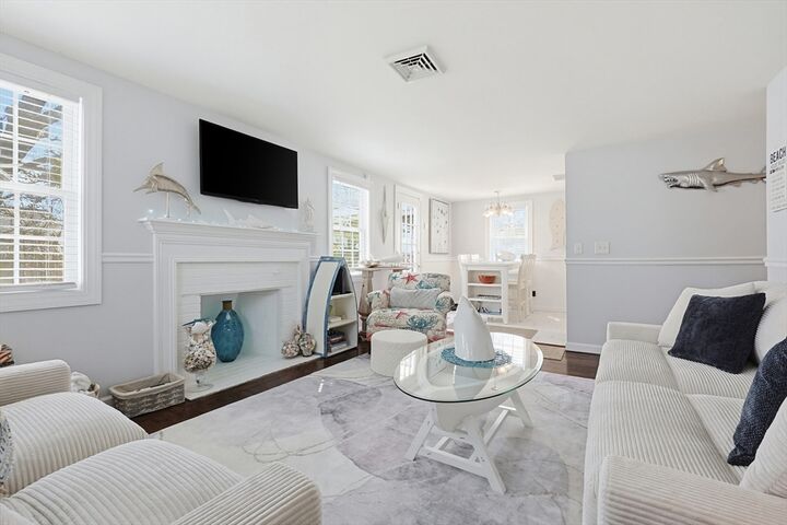 Property Photo:  25 Niagara Ln  MA 02673 