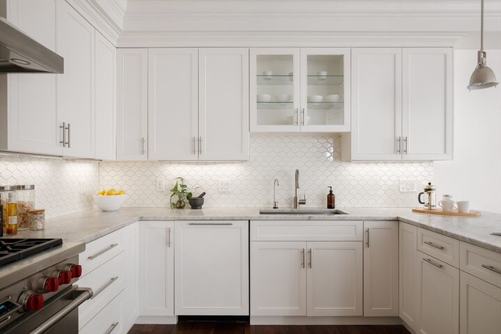 Property Photo:  22 Clinton St 22  MA 02139 