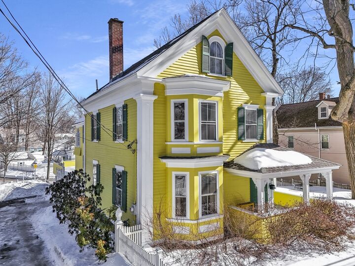 Property Photo:  303 Blossom Street  MA 01420 