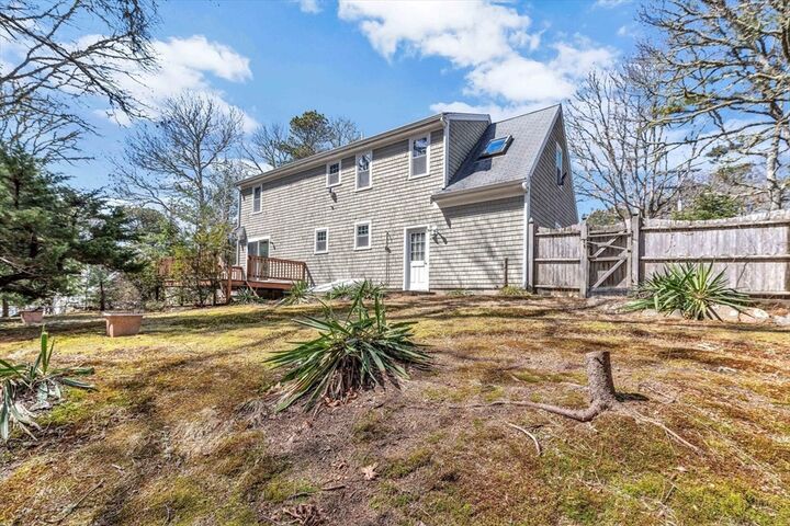 Property Photo:  5 Briar Patch Rd  MA 02655 