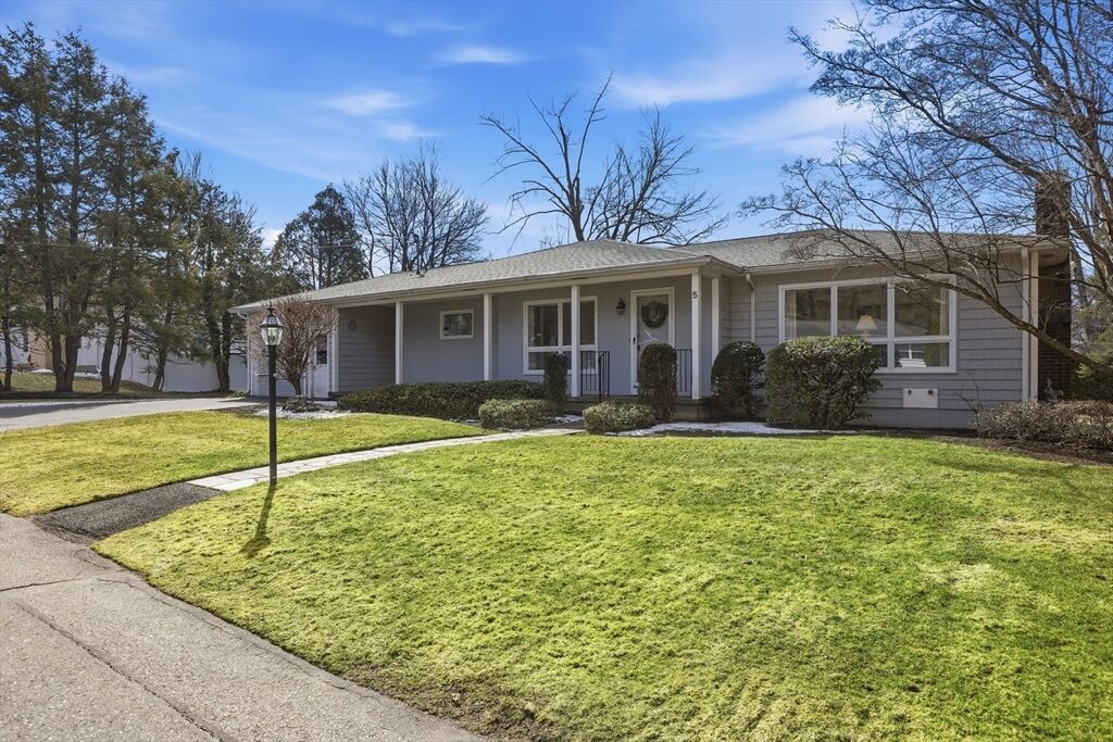 Property Photo: 5 Cloverleaf Rd MA 01453