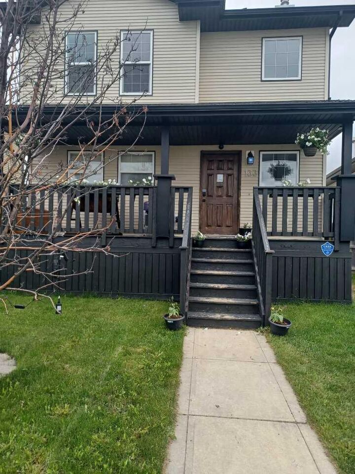 Property Photo: 133 Old Boomer Road AB T4S 2N1