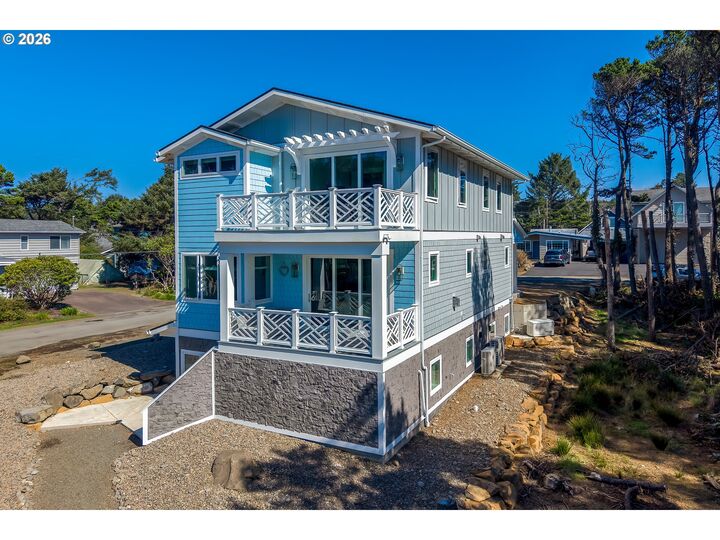 Property Photo: 6785 Glen Ave OR 97388