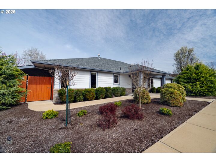 Property Photo:  1115 Skookum Dr  OR 97381 