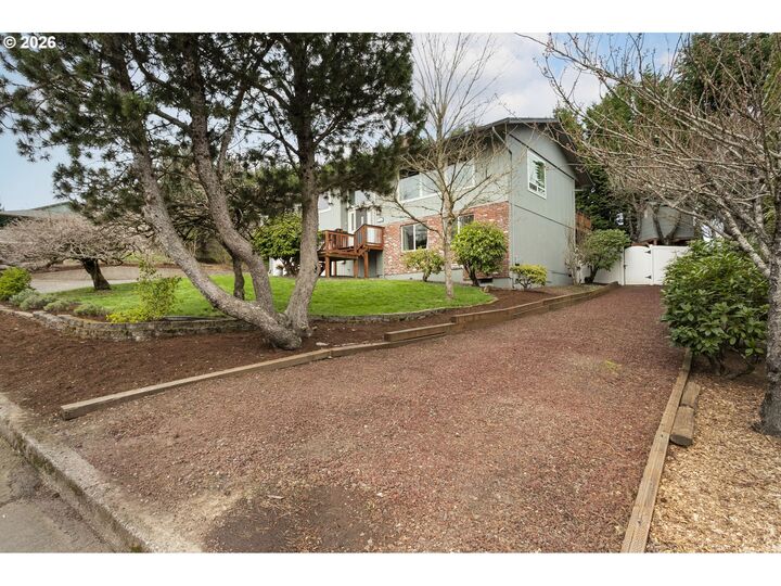 Property Photo: 1115 NW 29th Ave WA 98607