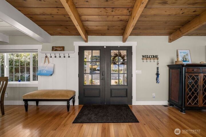 Property Photo:  7501  Stinson Avenue  WA 98335 