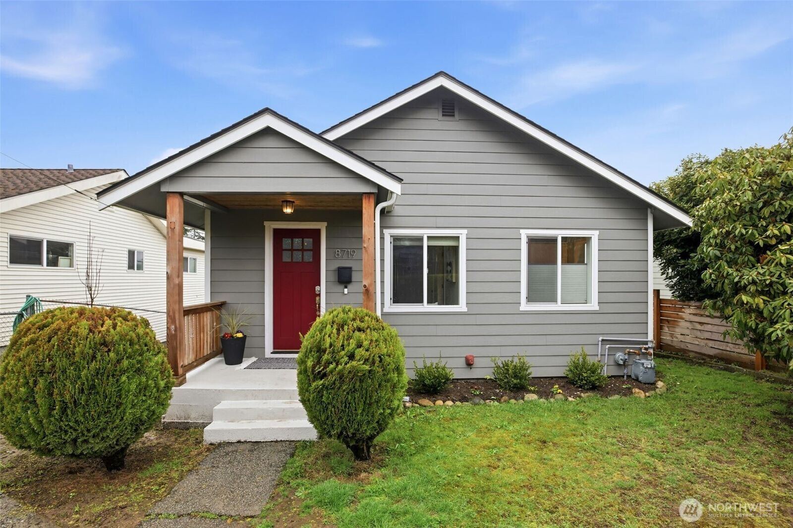 Property Photo: 8719 16th Avenue SW WA 98106