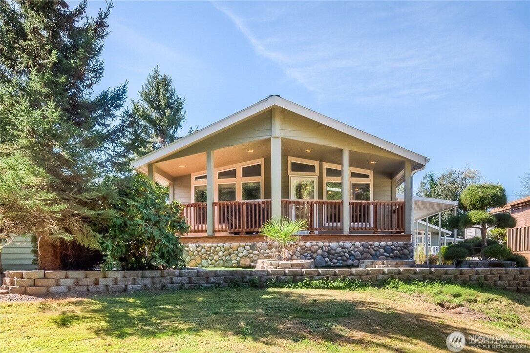 Property Photo: 815 124th Street SW WA 98204